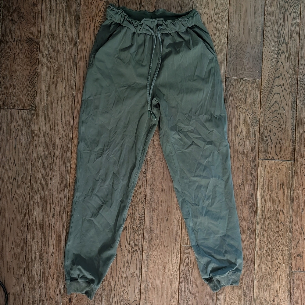 lululemon athletica Forest Green Jogger Pants - Picture 5 of 7